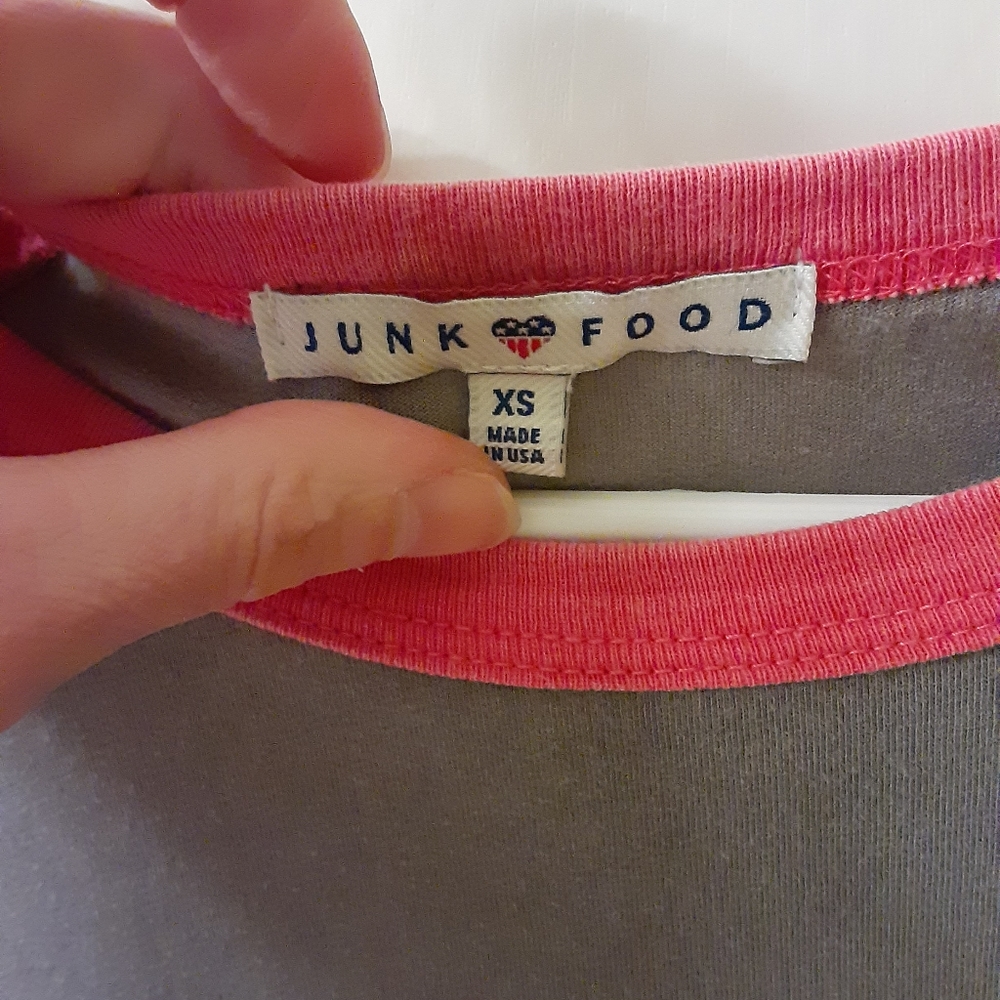 Junk Food Def Leppard Raglan - Picture 3 of 6